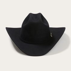 The High Point 6X Cowboy Hat is constructed of 6X quality fur felt and features a cattleman crease crown and a self-matching hat band with three piece buckle set. 6X quality fur felt Made in U.S.A. Brim: 4" Crown: 4 5/8" 6X Collection Profile: 77 Sick Fits, Black Cowboy Hat, Style Beanie, Hat Aesthetic, Black Cowgirl, Vintage Fashion 1950s, Stetson Hat, Alien Abduction, Kentucky Derby Hats