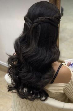 Hair Updos Easy, Updos Easy, Icona Ios, Hairstyles 2024, Quince Hairstyles, Hairstyles For Layered Hair, Prom Hairstyles For Long Hair, Wedding Hair Inspiration, Updo Hairstyles