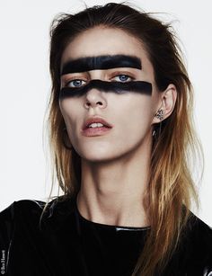 Anja Rubik, Black Makeup, Fantasy Makeup, Creative Makeup, Vogue Paris, Beauty Trends, Makeup Art, Beauty Photography