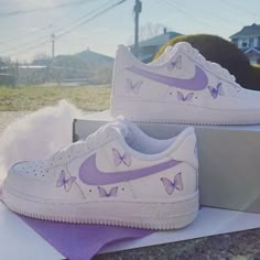 Brand New Custom Sneakers Each pair is unique Worldwide shipping Transforming ordinary into UNIQUE Before you purchase, please make sure that you choose your correct size! Lilac Butterfly, Nike Shoes Women Fashion, All White Sneakers, Nike Fashion Shoes, Preppy Shoes, Luxury Shoes Women, Pretty Shoes Sneakers, Custom Nike Shoes, All Nike Shoes