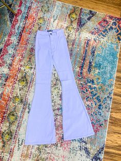 High waist super stretch disco bell bottoms! SIZE/FIT Small 0/2 Medium 4/6 Large 10/12 Extra Large 14/16 76% Cotton 20% Polyester 4% Spandex Disco Bell Bottoms, Boutique Dresses, Bell Bottoms, Accessories Earrings, Sweater Jacket, Dress Accessories, Set Dress, Sunglasses Accessories, Extra Large