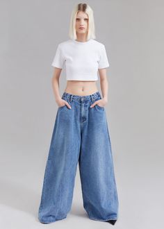 The Frankie Shop, Frankie Shop, High Waist Fashion, Cropped Tee, Womens Bras, Woven Cotton, Bra Women, Crop Tee, Wide Leg Jeans