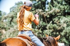 Roping Pictures Ideas, Roping Photography, Ranch Girl, Country Best Friends, Western Fits, Country Things