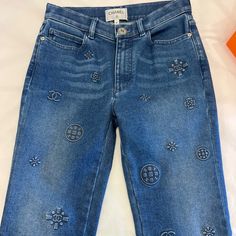 Chanel Stretch Jeans In Denim Size 36 Work Once For A Photo Shoot Zero Signs Of Wear Chanel Pants, Chanel Jeans, Chanel Denim, Chanel Boutique, Chanel Logo, Boutique Logo, Wool Pants, Chanel Black, Pocket Pants