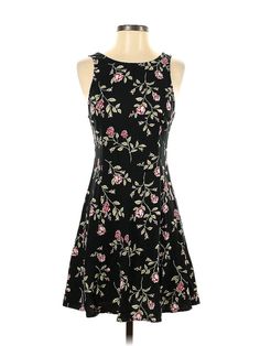 Forever 21 Cocktail Dress Size: Small Black Dresses - used. 100% RAYON, A-Line, Boatneck, Floral, Short, Sleeveless | Forever 21 Cocktail Dress - A-Line: Black Floral Dresses - Used - Size Small Cheap Summer Dresses By Forever 21, Cheap Forever 21 Midi Dress For Day Out, Affordable Forever 21 Cotton Mini Dress, Black Floral Dresses, Small Black Dress, Floral Dresses, Floral Short, Black Cocktail Dress, Black Dresses