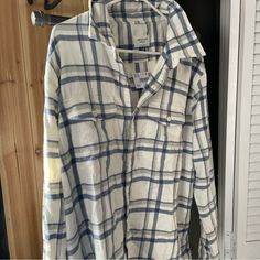 Ever Worn Tag Still On Xl American Eagle White Cotton Long Sleeve Flannel Shirt, White Long Sleeve Cotton Flannel Shirt, White Relaxed Fit Long Sleeve Flannel Shirt, White Cotton Button-up Flannel Shirt, Casual Blue Flannel Shirt, Blue Collared Flannel Top, White Collared Casual Flannel Shirt, White Casual Flannel Shirt For Spring, White Cotton Flannel Shirt For Spring