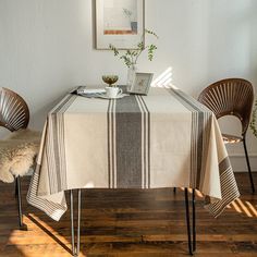 PRICES MAY VARY. ✅ Material: brown burlap tablecloth is made of high quality cotton linen, won't fade, transfer or rip during washing or use. The shrinkage of cotton linen is controlled at around 3%-5%, please don't worry about the size getting too small after washing; Won't slip from the table or fall apart easily after washing during washing or use ✅Advantage: This fashionable tablecloth is heavy, spillproof, non-stick coating makes clean-up easy, eco-friendly, and long-life used also gives yo Farmhouse Tablecloth, Sofa Blanket Cover, Farmhouse Tablecloths, Picnic Table Covers, Burlap Tablecloth, Custom Table Cloth, Striped Tablecloths, Coffee Decor Kitchen, Tablecloth Sizes