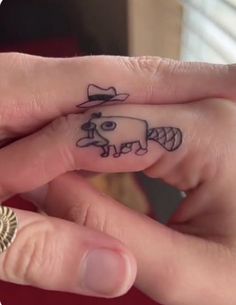 Tattoo idea Cute Matching Tattoos, Matching Friend Tattoos, Basic Tattoos, Sharpie Tattoos, Tattoos Geometric, Matching Couple Tattoos, Cute Little Tattoos, Matching Tattoo, Best Friend Tattoos