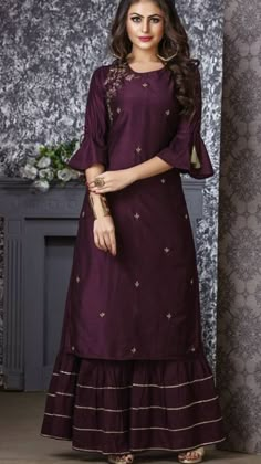 Sarara With Kurti Designer, Gotapatti Work Kurti, Sarara With Kurti, Sarara Dress, Kurti With Sharara, Beautiful Kurti, Design Kurta