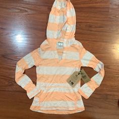 Billabong Sweatshirt White Hooded Tops For Summer, Orange Cotton Hooded Top, Casual Orange Hooded Top, Billabong Sweatshirt, Billabong Shirts, Orange White, Billabong, Color Orange, Kids Shirts