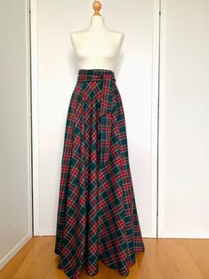 Winter plaid maxi skirt Long tartan woman skirt Green tartan maxi skirt Green plaid maxi skirt Green maxi skirt with pockets Green long skirt Green long plaid skirt Long woman skirt Maxi Skirt Olive skirt Fabric : wool blend ( 65% wool, , 35% poliester) The skirt has two pockets. The skirt has a removable belt. The skirt has a zipper. Full standart length (from waist to hem) - 43'' / 110 cm . I can customize this skirt in every size and length free of charge, just send me measurements. Also avai Plaid Skirt With Pockets, Pleated Long Plaid Skirt, Relaxed Full Plaid Skirt, Long Plaid Pleated Skirt, Plaid Skirt Long, Long Green Skirt, Plaid Clothing, Plaid Maxi Skirt, Maxi Skirt With Pockets