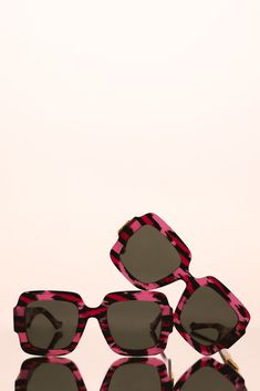 Gucci square frame sunglasses in fuchsia leopard. Acetate 100% UVA/UVB protectionTemple Length: 5.7", Lens height: 1.8", Nose bridge length: 0.9" Made in Italy Pink Acetate Sunglasses With Mirrored Lenses, Pink Tinted Acetate Sunglasses, Pink Gradient Sunglasses In Acetate, Gucci Square Frame Sunglasses For Summer, Trendy Gucci Sunglasses For Beach, Trendy Gucci Sunglasses For The Beach, Pink Rectangular Polarized Sunglasses, Pink Gucci Sunglasses With Uv Protection, Gucci Pink Sunglasses With Uv Protection