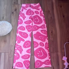 Size Xs Pink Smiley Face Pants From A Boutique Perfect Condition Never Worn Y2k Pink Wide Leg Pants, Pink Y2k Style Wide Leg Pants, Pink Wide Leg Y2k Pants, Y2k Pink Straight Leg Bottoms, Y2k Cotton Cargo Pants, Y2k Relaxed Fit Trousers, Y2k Pink Wide Leg Bottoms, Pink Wide Leg Y2k Bottoms, Y2k Style Straight Bottoms For Spring