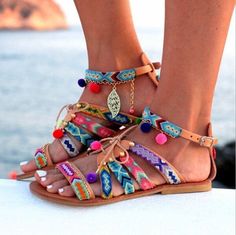 DESCRIPTION This+item+is+shipped+in+72+hours. Cute+mia+fish+mouth+famous+wind+flat+sandals Insole+Material:Artificial+PU Heel+shape;+Slope+with Toe+style:+Fish+mouth Sole+Material:+Tendon Followed+by+high:+flat+with+(less+than+or+equal+to+1cm) Shoes+production+process:+adhesive+shoe... Pom Pom Sandals, Bohemian Sandals, Summer Sandals Flat, Estilo Hippie, Boho Sandals, Leather Gladiator Sandals, Womens Sandals Summer, Womens Summer Shoes, Leather Sandals Flat