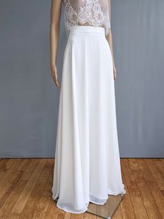 Maxi Length Lined Wedding Skirt, Wedding Maxi Length Lined Skirt, Maxi Length Lined Skirt For Wedding, Wedding Maxi Lined Skirt, Elegant Flowy Skirt For Wedding, Elegant Flowy Wedding Skirt, Flowy Floor-length Maxi Skirt For Wedding, White Wide-leg Dresses With Flowy Skirt, Elegant White Chiffon Skirt