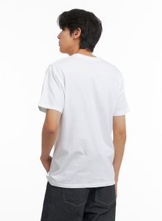 Product Detail Elevate your casual style with our Men's Basic V-Neck T-Shirt in White. Perfect for back to school or any casual occasion. This solid print shirt features a normal fit for all-day comfort. Style : Casual Occasion : Back to school Type : Men, Basics, Essentials, TShirts Print : Solid Material : Cotton Sleeve : Short sleeve Neck : V neck Length : Regular Fit : Normal fit Cotton100 Color : White Made in Korea Model Size Model is wearing size 1XL and the color White. Height : 6'0" | 1 Men Basics, Bolero Sweater, Beige Top, Prom Outfits, Boatneck Sweater, Fashion Korean, Shrug Sweater, Korean Street Fashion, Plus Size Jeans