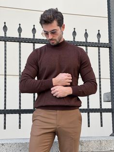 NEW COLLECTİON - FW / 23Collection: Fall - Winter / 23 Production: Special Production Slim-fit Brown Half Turtleneck Sweater Product color: BROWNProduct material: %50 COTTON , %50 ACRYLIC Product care: Wash with similar colorsProduct size: S-M-L-XL-XXLPackage İncluded: SweaterDimensions of the mannequin: 185cm / 78kg , Size : Medium ( M ) Note: Wash with similar colors. Do not iron the buttons and accessories on the product. Please turn upside down. Wash 30° degree. Brown Turtleneck Sweater, Brown Turtleneck, Comfortable Mens Shoes, White Turtleneck Sweater, Winter 23, Concept Clothing, Acrylic Sweater, Guys Clothing Styles, White Turtleneck