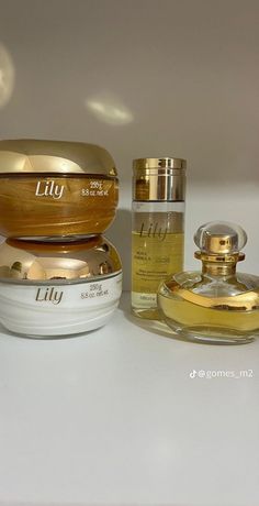 Kit Lily, Mc Tato, Body Splash, Skin Care Spa, Just Girl Things, Body Skin, Spa Day, Smell Good, Body Skin Care