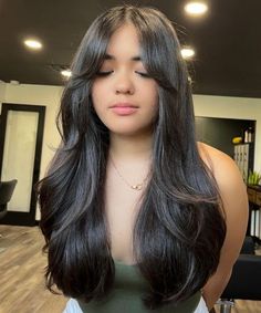 Hair Cuts For Long Hair – Flattering Ideas Of Curtain Bangs For A Round Face Shape - davidreed.co Round Face Hairstyles Long, Face Framing Bangs, Long Layered Haircuts, Round Face Haircuts