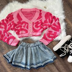 Mean Girls Cardigan Cute Pink Valentines Day Outfits, Cute Outfit With Cardigan, Bday Outfits Winter, Everskies Pink Outfits, Girly Baddie Outfits, Clothes For High School, Pink Out Outfits, 14th Birthday Outfit Ideas, Pink Valentines Day Outfit