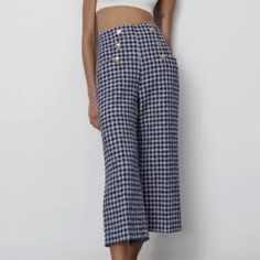 New With Tags. Great Condition. Waist 13.5”. Inseam 23”. Has Pockets And A Side Zipper. Elegant High-waisted Houndstooth Pants, Chic Wide Leg Bottoms With Houndstooth Pattern, Black Wide Leg Bottoms With Houndstooth Pattern, Casual Office Bottoms By Zara, Zara Casual Office Bottoms, Chic Houndstooth High-waisted Pants, Casual High-waisted Houndstooth Pants, Casual Houndstooth Pattern Pants For Summer, Casual Houndstooth Pattern Summer Pants