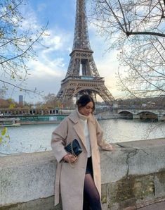 Paris Trip Outfits, Eurotrip Outfits, Paris Outfit Ideas, Paris Photo Ideas, Outfits Paris, Parisian Outfits, Paris Winter, Europe Travel Outfits, Style Parisienne