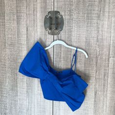 New Condition With Tags Size Medium 74% Viscose 23% Polyamide 3% Elastane Blue Tie-back Top For Party, Blue Party Tops With Tie Back, Chic Blue Tops With Tie Back, Chic Blue Top With Bow, Chic Blue Tops With Bow, Bow Crop Tops, Black Crop Tee, Stretchy Crop Tops, Tweed Set