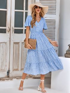 Blue Dresses For Summer Casual, Dresses For Summer, Teacher Clothes, Elastic Waist Dress, Floral Print Chiffon, Tiered Midi Dress, Weave Style, Short Sleeve Pattern, Midi Short Sleeve Dress