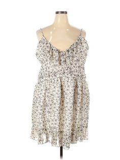 PrettyLittleThing Casual Dress Size: 2X Ivory Dresses - used. 100% POLYESTER, Popover, V Neck, Floral, Short, Sleeveless | PrettyLittleThing Casual Dress - Popover: Ivory Floral Dresses - Used - Size 2X Affordable Forever 21 Cotton Mini Dress, Ivory Dresses, Floral Dresses, Floral Short, Casual Dresses For Women, Casual Dress, Casual Dresses, Women Handbags, V Neck