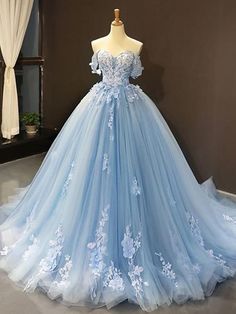 Ball Gown Prom Dresses Floral Dress Wedding Quinceanera Court Train Short Sleeve Sweetheart Lace with Pleats Appliques 2024 2024 - $198.99 Sky Blue Prom Dress, Blue Wedding Dress, Baju Kahwin, Blue Ball Gown, Dress Quinceanera, Blue Ball Gowns, Prom Dresses Long Lace, Light Sky Blue, 파티 드레스