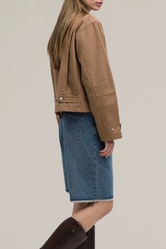 this modern take on the barn jacket trend combines classic utilitarian style with an updated silhouette. crafted in a warm, earthy tone, the cropped design and oversized front pockets offer a fresh, contemporary feel, perfect for cooler weather. the contrasting collar adds a touch of refinement, while the relaxed fit ensures effortless layering. pair it with your favorite denim for a laid-back, elevated look, or dress it up with tailored trousers for an on-trend twist. whether you’re running err Jacket Trend, Barn Jacket, Utilitarian Style, Casual Evening, Cooler Weather, The Barn, Romper With Skirt, Tailored Trousers, Fall Wardrobe