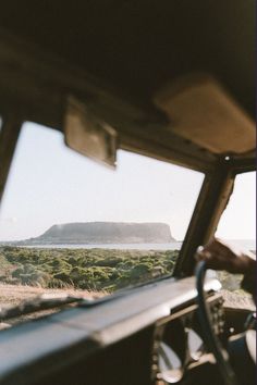 film inspired photo edits, photo editing, photography inspo, road trip, vintage photo editing, photo aesthetic Road Trip Film, Road Trip Vibes, Vintage Film Photography, Vintage Road Trip, Vintage Photo Editing, Travel Film