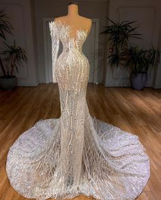 Wedding Dresses Baddie, Naija Dresses, Baddie Prom Dresses, Nude Prom Dress, Grey Prom Dresses, Pro Dresses, Nude Prom Dresses, Satin Mermaid Wedding Dress, Grey Prom Dress