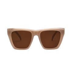 This oversized version of a cat eye brings all the drama, with a slight flare to the upper corners that’s especially flattering on wider face shapes. Shade out the haters (and the sun’s harmful UV rays) with polycarbonate frames in four natural shades that look good with any outfit. Premium scratch resistant lens with Cat Eye Sunnies, Wide Face, Rosé Brown, Sunglasses Uv Protection, Stainless Steel Hinges, Black And Blonde, Brown Sunglasses, Minimal Outfit, Natural Shades