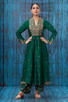 Buy Niti Bothra Green Silk Embroidered Kurta And Palazzo Set Online | Aza Fashions Kurta And Palazzo, A Line Kurta, Traditional Indian Outfits, Palazzo Set, Party Wear Indian Dresses, Indian Designer Outfits, Anarkali Dress, Indian Attire, Manish