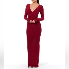 Fabulous Naked Wardrobe Dress *New *Hourglass *V-Neck *Long Sleeve *Back Split *Figure Hugging *Size M #2895 Plunge Maxi Dress, Drape Maxi Dress, Naked Wardrobe, Cutout Maxi Dress, Crochet Maxi Dress, Essential Dress, Bodycon Maxi Dresses, Red Long Sleeve, Maxi Tank Dress