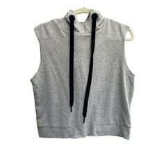 Nwt Wild Fable Small Sweatshirt Crop Sleeveless Gray Hooded Activewear - See Pics For Measurements - New With Tags. Stylish Hoodies, Hooded Top, Crop Top Outfits, Outfit Aesthetic, Girls Fashion Clothes, Knit Crop, Teenage Fashion Outfits, Edgy Outfits, Character Outfits