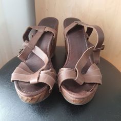 These are a lether and wooden clog sandals Very elegant Size european 38 UK 5 In good vintage used condition Shipping is registered I can combine shipping Bar Shoes, T Bar Shoes, Love Plus, Wooden Clogs, Clog Sandals, Chunky Bracelets, Thumb Rings, Long Maxi Dress, Floral Print Dress