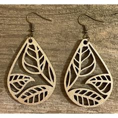 Laser Cut Wood Earrings Made In The Usa Laser Wood Earrings, Laser Cut Wood Projects, Laser Cut Gift Ideas, Laser Cut Files Free, Laser Earrings, Cricut Wood, Laser Engraved Earrings, Laser Cut Decor, Earring Inspo