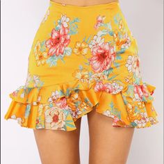 Beautiful Brand New Never Worn Skirt Only Bottom Brunch Floral Print Mini Skirt, Flirty Floral Print Skirt For Brunch, Yellow Ruffled Bottoms For Day Out, Yellow Ruffled Mini Skirt, Casual Floral Print Bottoms For Party, Yellow Mini Skirt For Brunch, Casual Yellow Floral Print Mini Skirt, Casual Yellow Mini Skirt With Floral Print, Yellow Floral Print Mini Skirt For Day Out