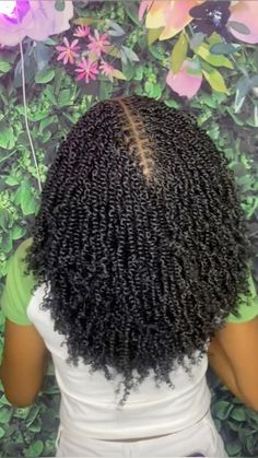 Hair To Look Younger, Micro Loc Extensions, Cute Back To School Hairstyles, Braids Hairstyles Ideas, Mini Twists Natural Hair, Long Afro, Micro Braids Hairstyles, Cabello Afro Natural