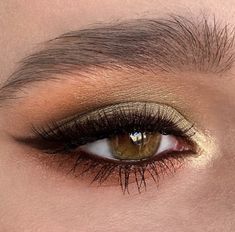 Olive Makeup, Evening Eye Makeup, Hazel Eye Makeup, Pretty Eye Makeup, Makeup Help, Face Makeup Tips, Gold Makeup, Makeup Eye Looks