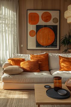 70s living room, retro living room, leather sofa, yellow walls living room, living room inspiration 70s Home Decor Modern, 70s Style Living Room, Retro Chic Decor, 70s Inspired Living Room, Living Room 70s, Groovy Interiors, 70s Style Home