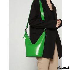 Olivia Mark - Design sense chain bag bag bucket bag crossbody women's bag spring and summer new tide handheld fashion shoulder bag Modern Bucket Bag With Single Shoulder Strap, Elegant Green Bucket Bag With Large Capacity, Elegant Green Large Capacity Bucket Bag, Green Tote Bucket Bag For Office, Trendy Office Bucket Shoulder Bag, Elegant Green Handheld Bucket Bag, Chic Green Bucket Bag With Mobile Phone Holder, Chic Green Bucket Bag With Phone Pocket, Large Capacity Evening Bag For Spring