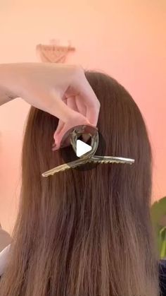 Easy And Beautiful Hairstyles, Curly Hair Up, Messy Bob Hairstyles, Easy Hairstyles For Thick Hair, Beach Hairstyles For Long Hair, Hair And Makeup Tips, Chin Length Hair