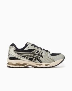 Asics sneakers 1201a019.005 black seal grey asics sneakers 1201a019.005 black seal grey con tomaia in mesh e materiale sintetico per una calzata ergonomica e confortevole tecnologia gel ad alto assorbimento degli shock e unità trusstic che riduce il peso della suola mantenendo una struttura solida e resistente. soletta interna ortholite garantisce comfort ad ogni passo. asics sneakers 1201a019.005 black seal grey asics sneakers 1201a019.005 black seal grey with mesh and synthetic material upper for an ergonomic and comfortable fit gel technology for high shock absorption and trusstic unit that reduces the weight of the sole while maintaining a solid and resistant structure. the ortholite insole provides comfort with every step.  made in vietnam.  fabric/material: leather | synthetic leathe Asics Gel Kayano, Asics Sneakers, Asics Men, Four Horsemen, Asics Shoes, Blue Flats, Modern Gentleman, Clean Shoes, Pocket Bag