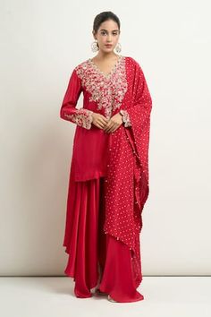 Red short kurta with floral and paisley embroidery. Comes with asymmetric cut flared palazzo and embroidered dupatta. - Aza Fashions Mrunalini Rao, Flared Palazzo, Paisley Embroidery, Red Shorts, Aza Fashion, Paisley, Types Of Sleeves, Embroidery, Red