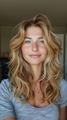 Honey Brown Hair, Women's Hairstyles, Hair Color And Cut, Long Blonde, Hairstyles Curly, Long Blonde Hair, Hair Colours, Hair Envy, Love Hair