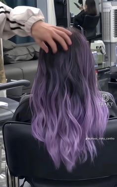 Lavender Hair Tips, Blue Hair Highlights, Purple Ombre Hair, Hair Styels, Dip Dye Hair, Cute Hair Colors, Hair Inspiration Long, Lavender Hair