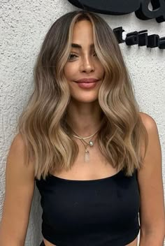 Balayage Light Brown Hair To Blonde, Creamy Blonde Highlights On Dark Hair, Natural Hair Color Brunette, Brunette Balayage Hair Honey Blonde, Blonde Hair Toned Brown, Light Brown Hair Natural Highlights, Beige Blonde Brown Hair, Beige Hair With Blonde Highlights, Natural Balayage Dark Blonde